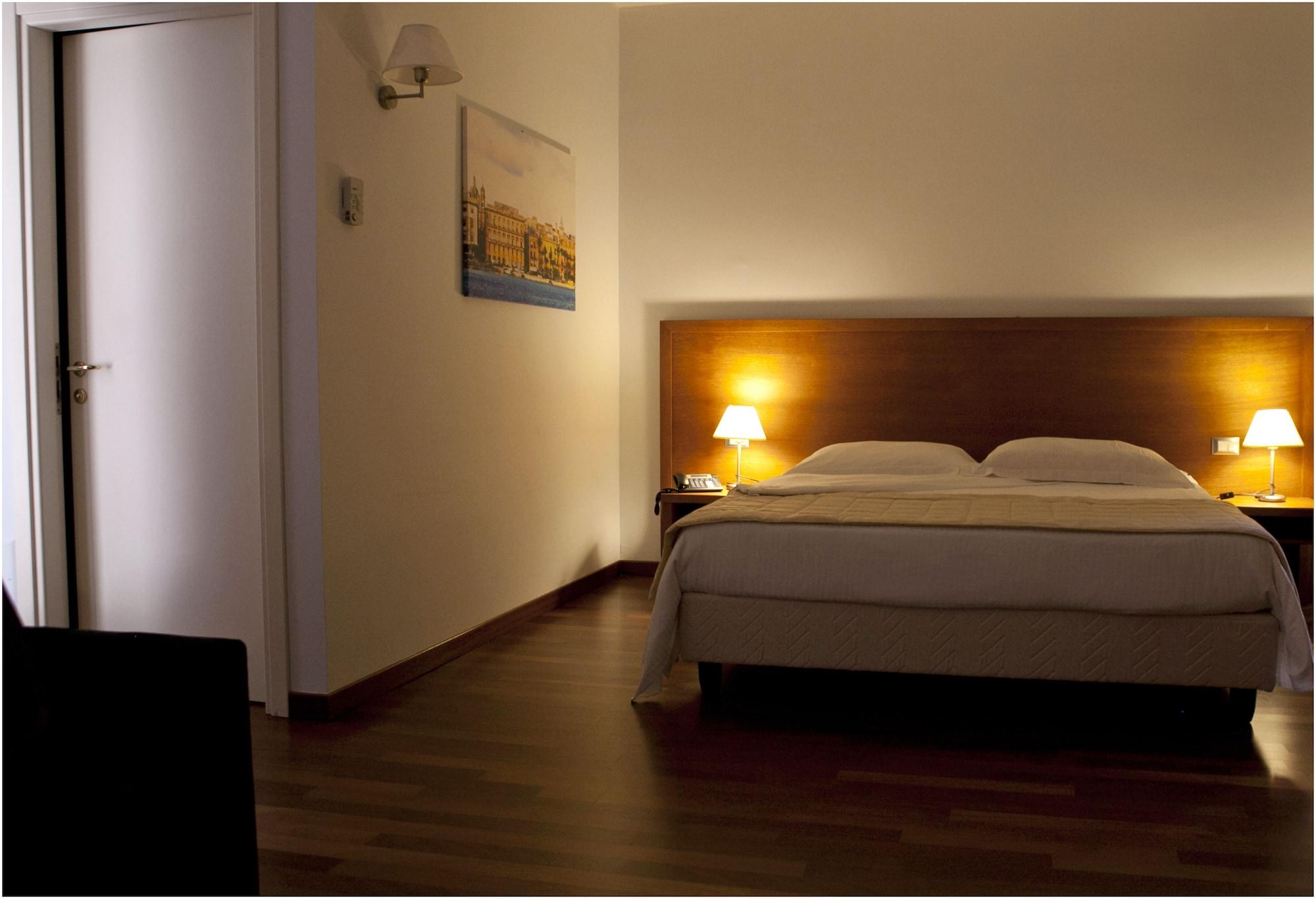 Hotel Tiziano Trapani Exterior photo