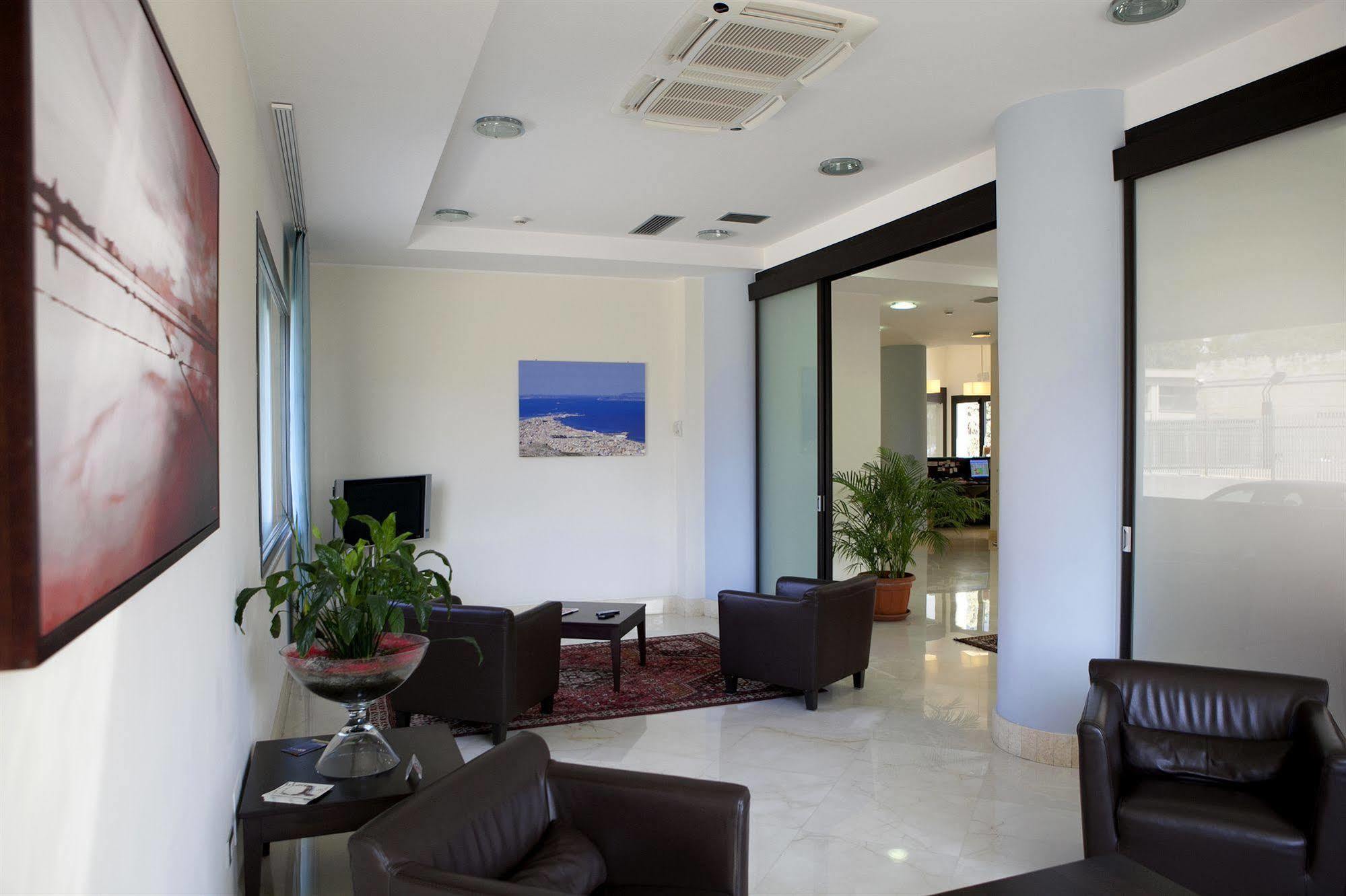 Hotel Tiziano Trapani Exterior photo